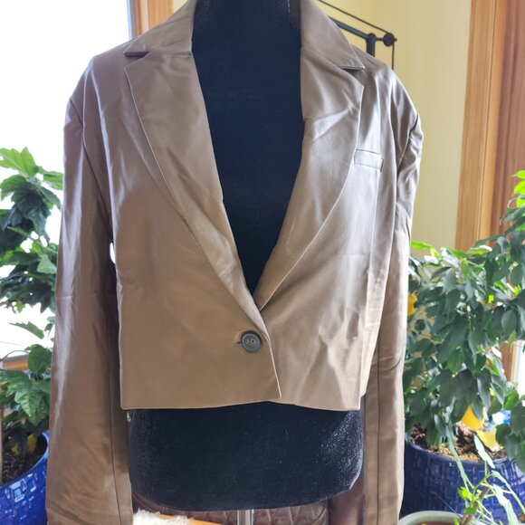 25094/95/96 NWOT White Birch Black Label Faux/Vegan Leather Crop Jacket Brown - Picture 1 of 15